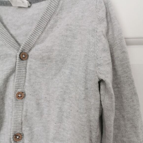 2/$30 H&M thin knit cardigan toddler boys 12-18 m - Picture 2 of 4